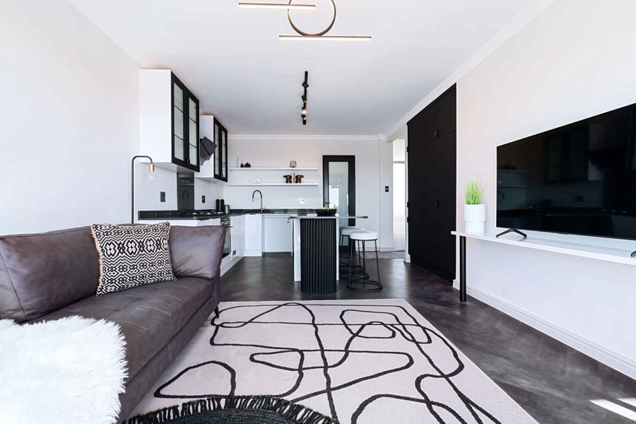 To Let 2 Bedroom Property for Rent in Green Point Western Cape